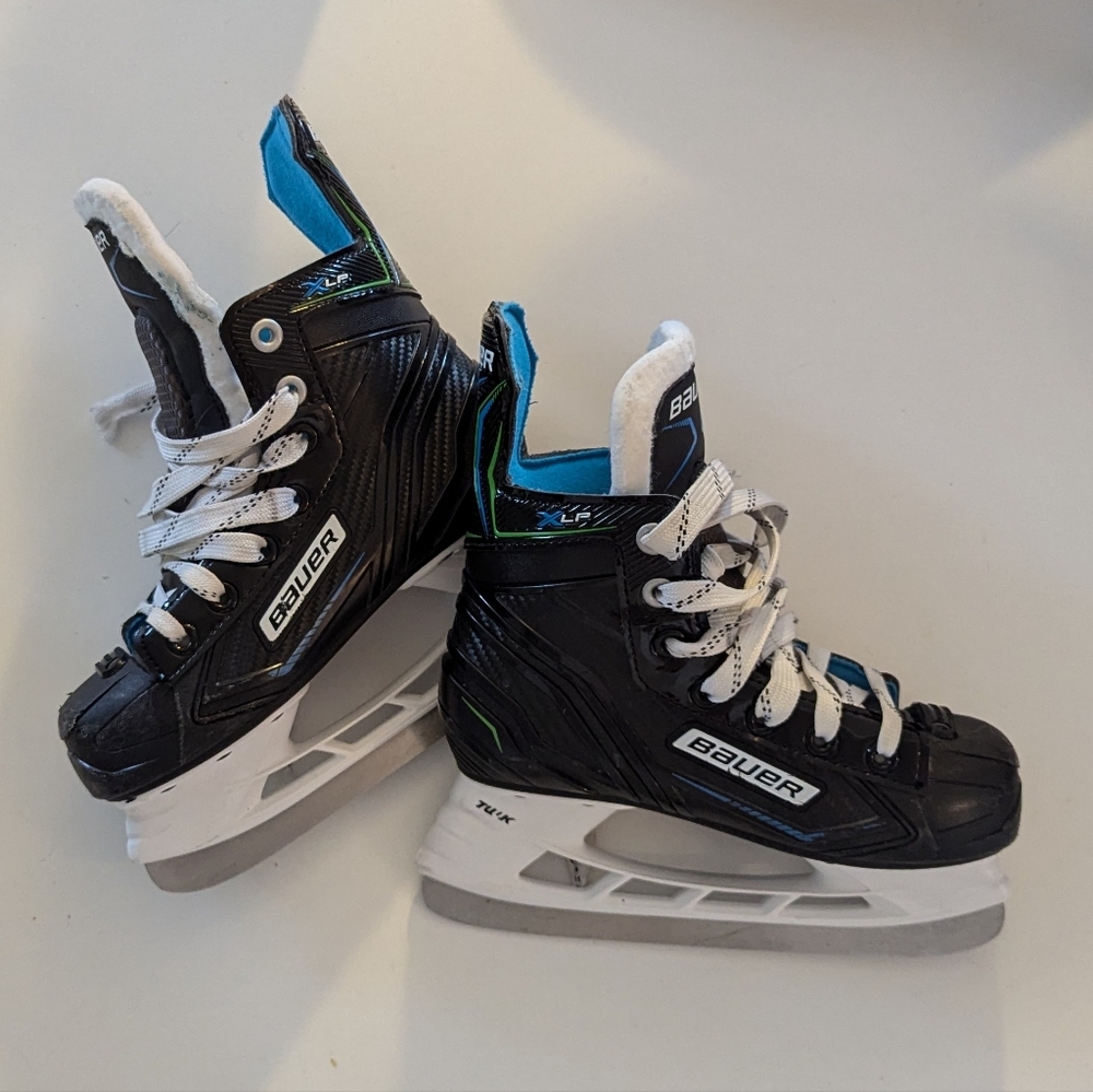 Junior BAUER TUIK XLP Hockey Skates
